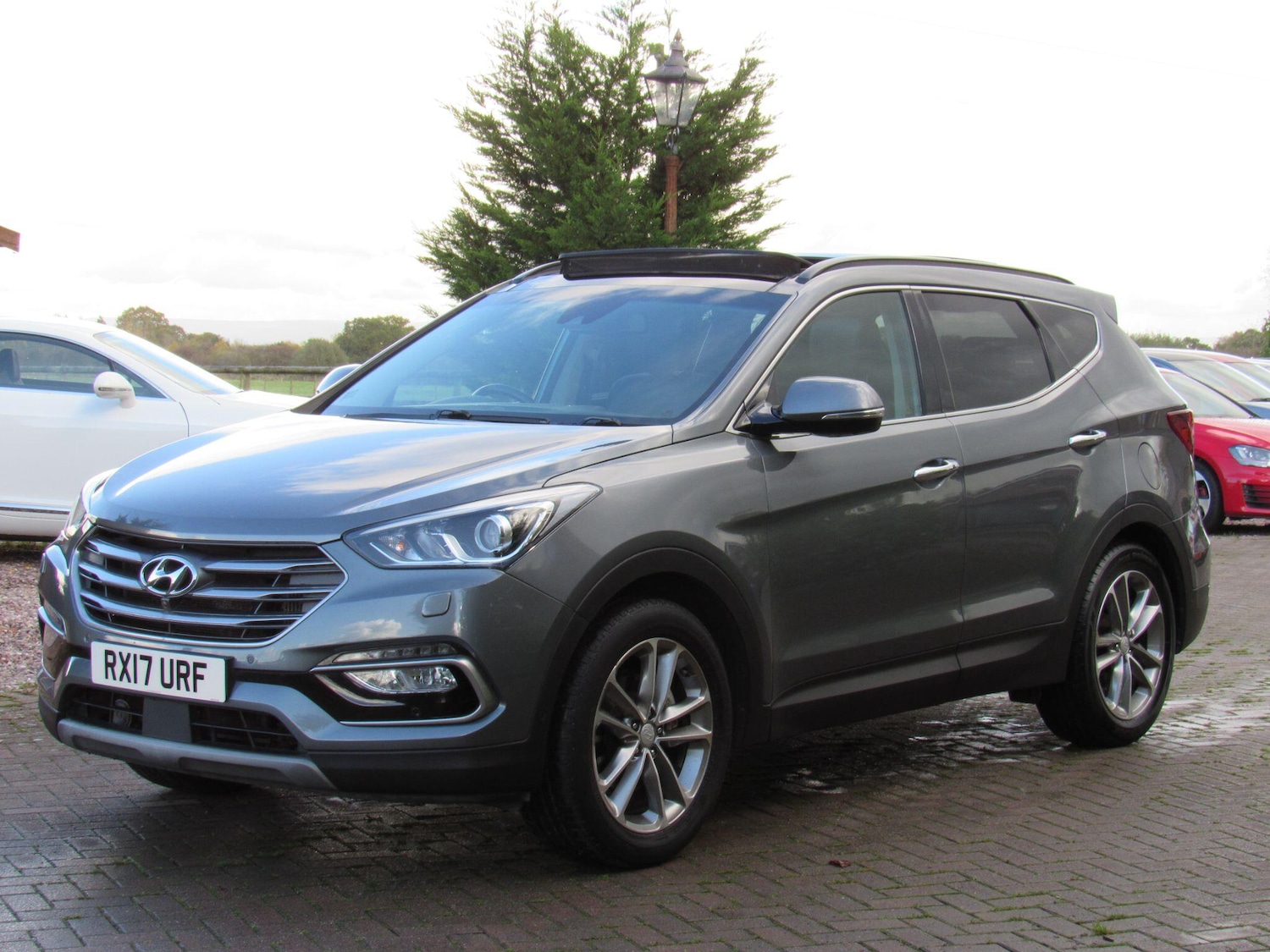 Used Hyundai Santa Fe 2017 for sale - 76982865: Photo 18