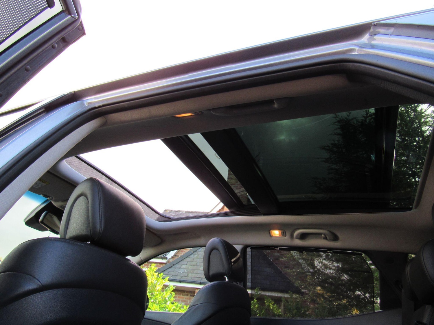 Used Hyundai Santa Fe 2017 for sale - 76982865: Photo 9