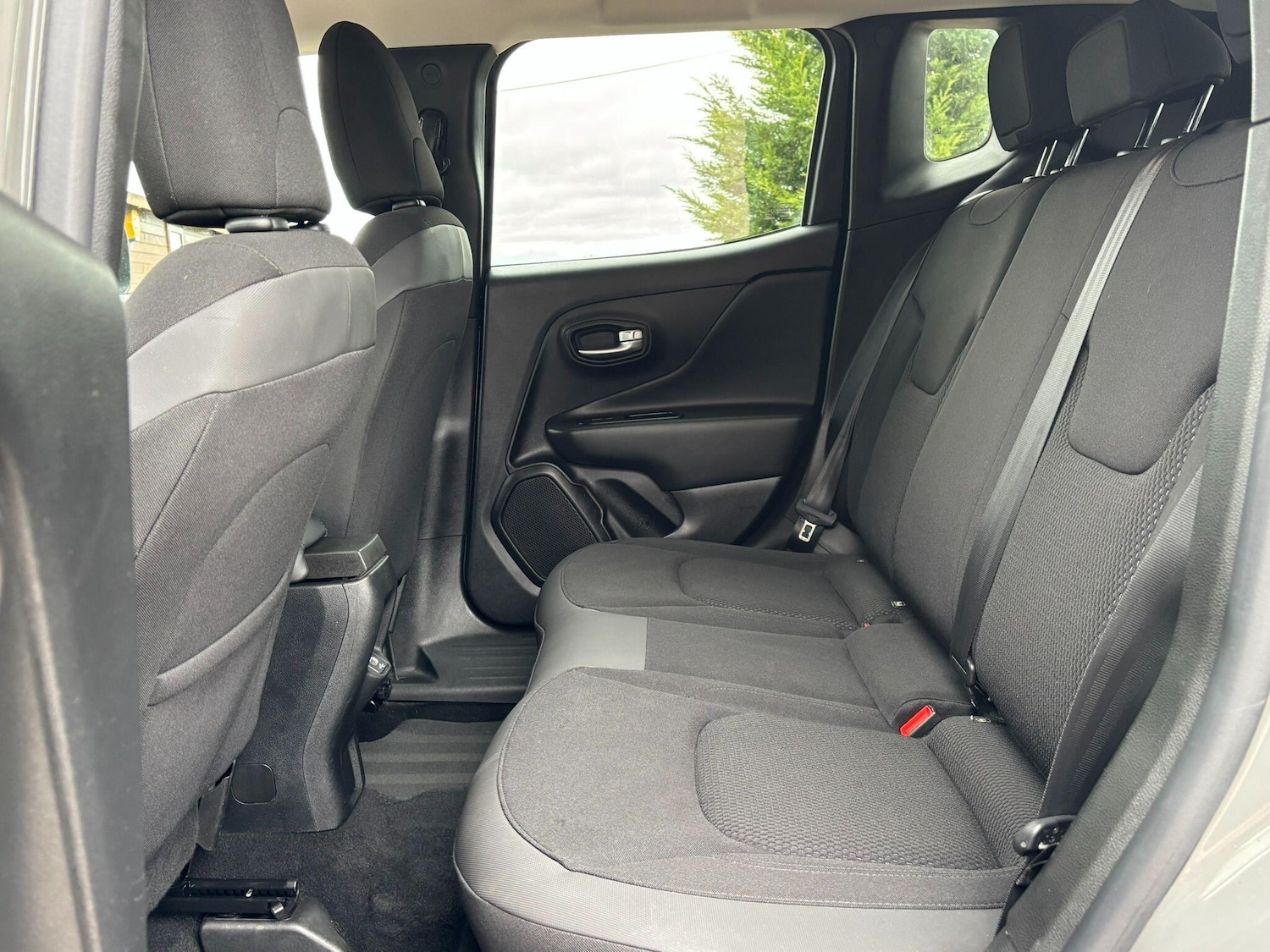 Used Jeep Renegade for sale - 78007475: Photo 37