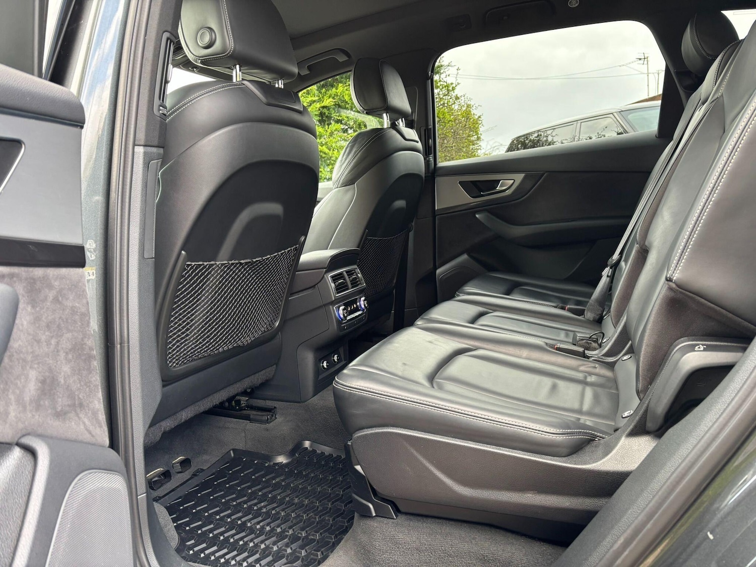 Used Audi Q7 2017 for sale - 78072459: Photo 10