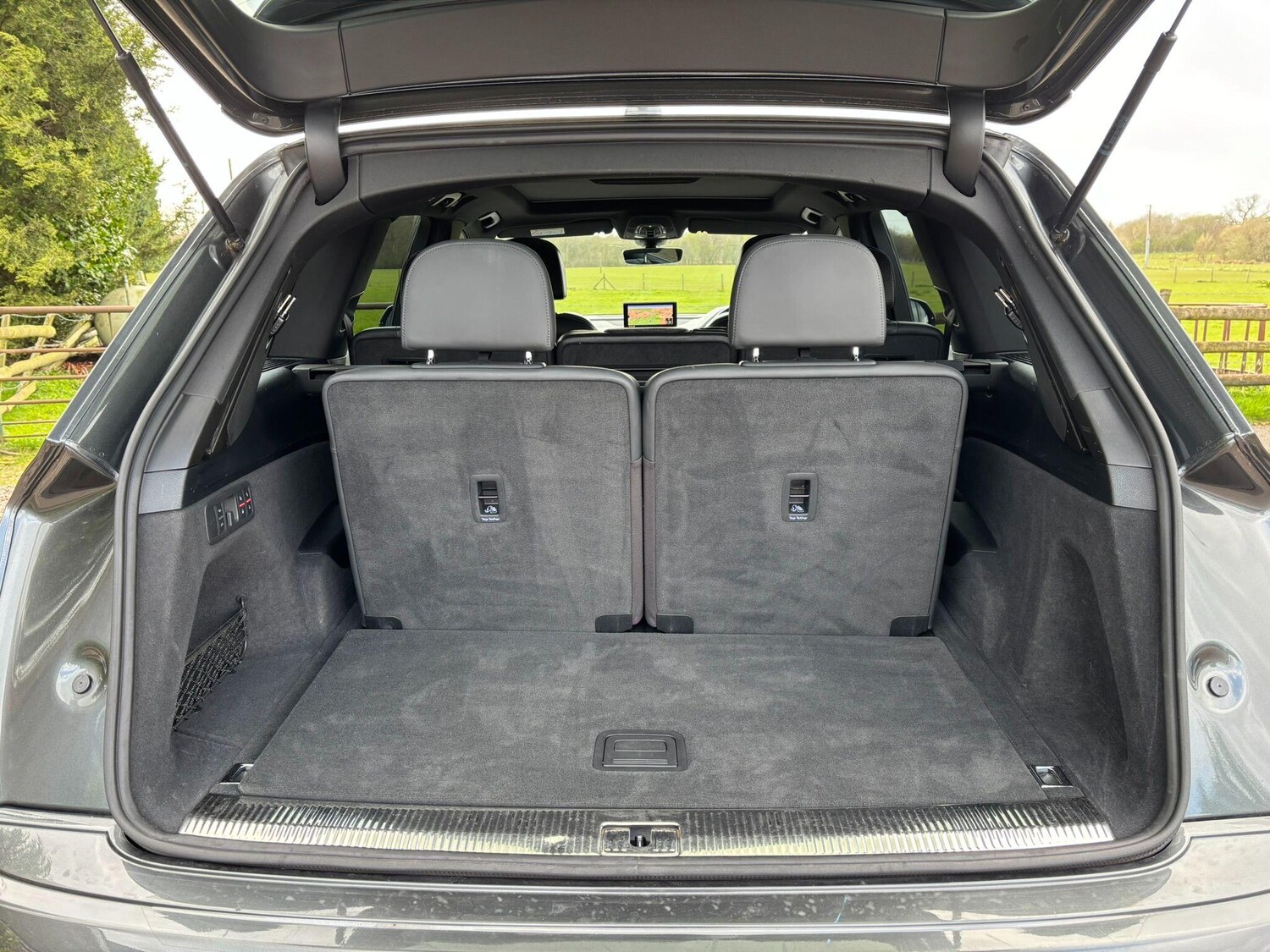 Used Audi Q7 2017 for sale - 78072459: Photo 13