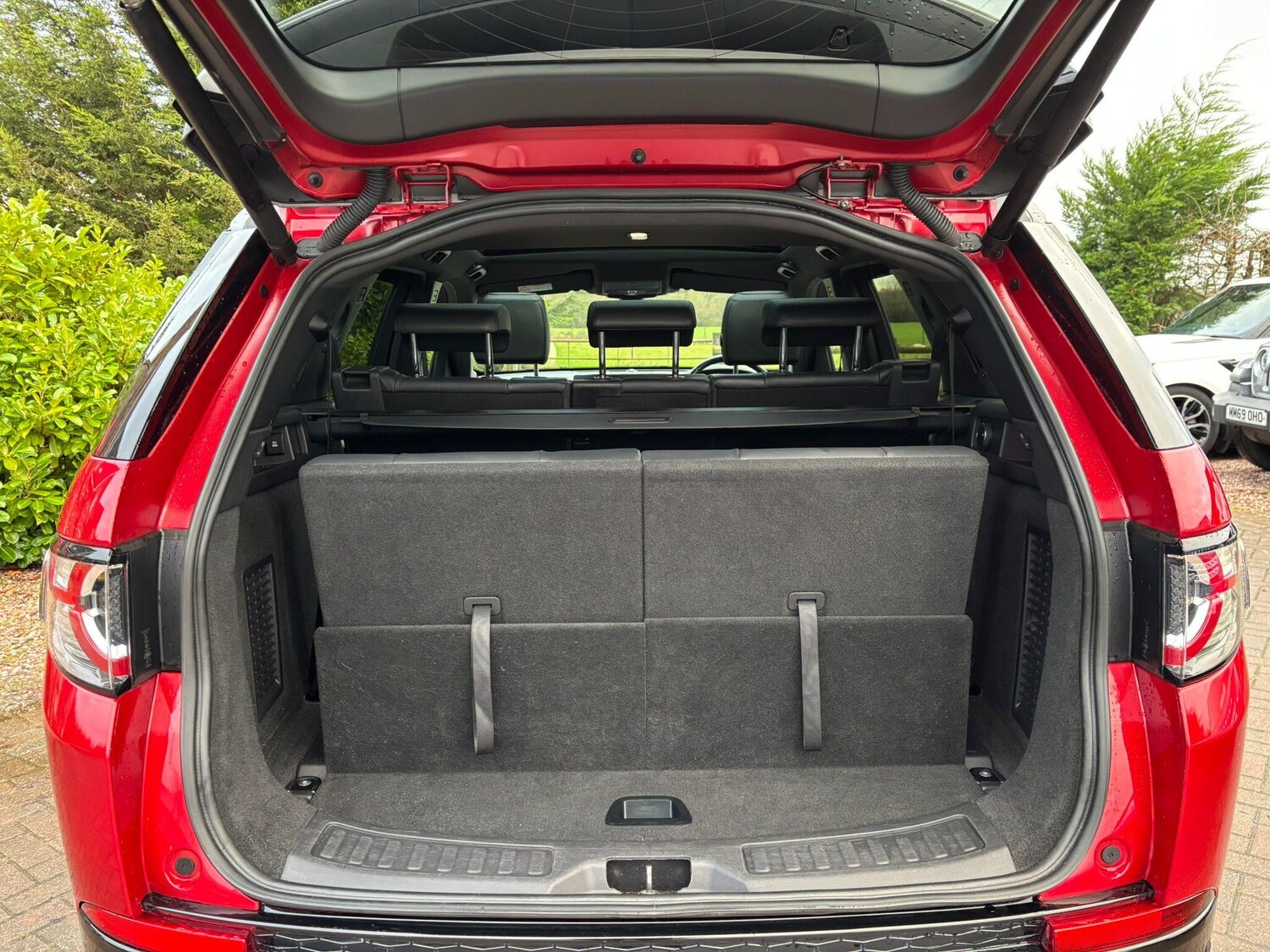 Used Land Rover Discovery Sport 2018 for sale - 76982840: Photo 22