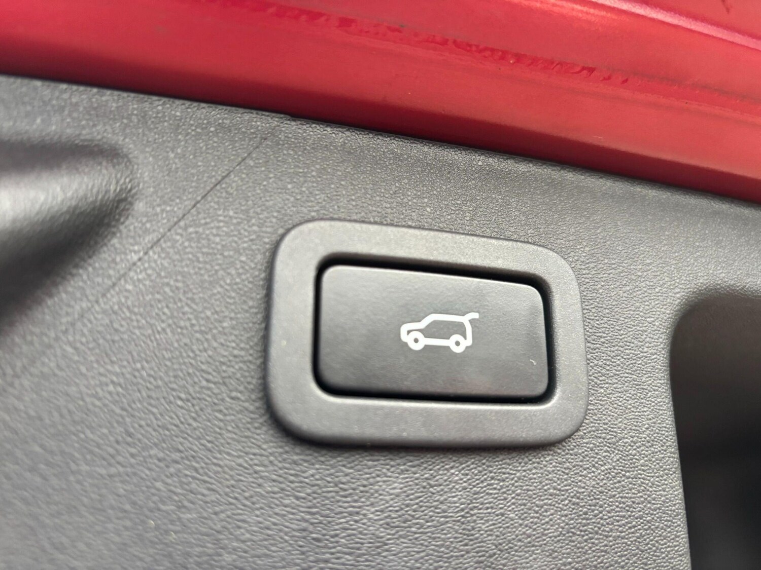 Used Land Rover Discovery Sport 2018 for sale - 76982840: Photo 23