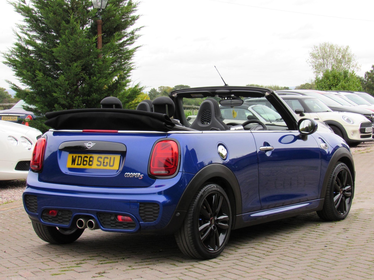 Used MINI Convertible 2018 for sale - 76982837: Photo 12