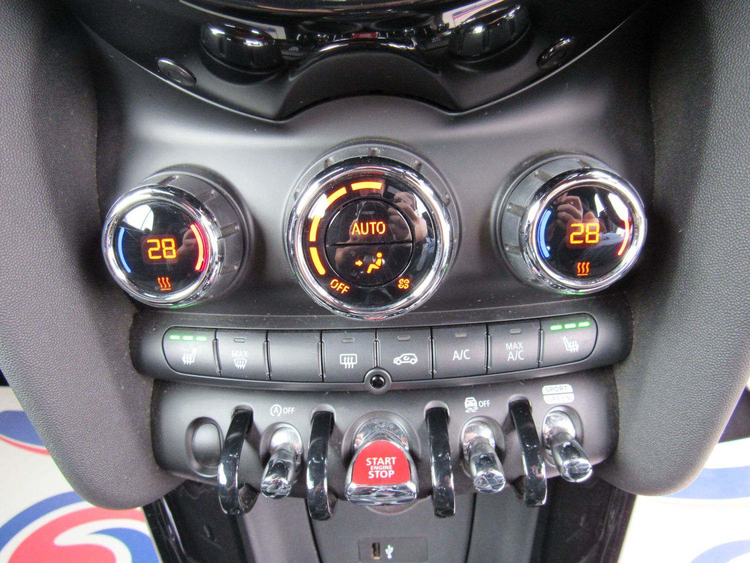 Used MINI Convertible 2018 for sale - 76982837: Photo 24