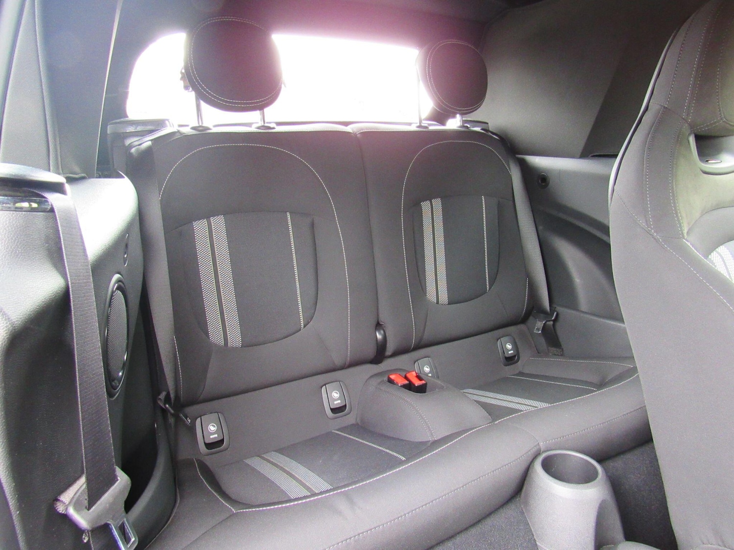 Used MINI Convertible 2018 for sale - 76982837: Photo 28