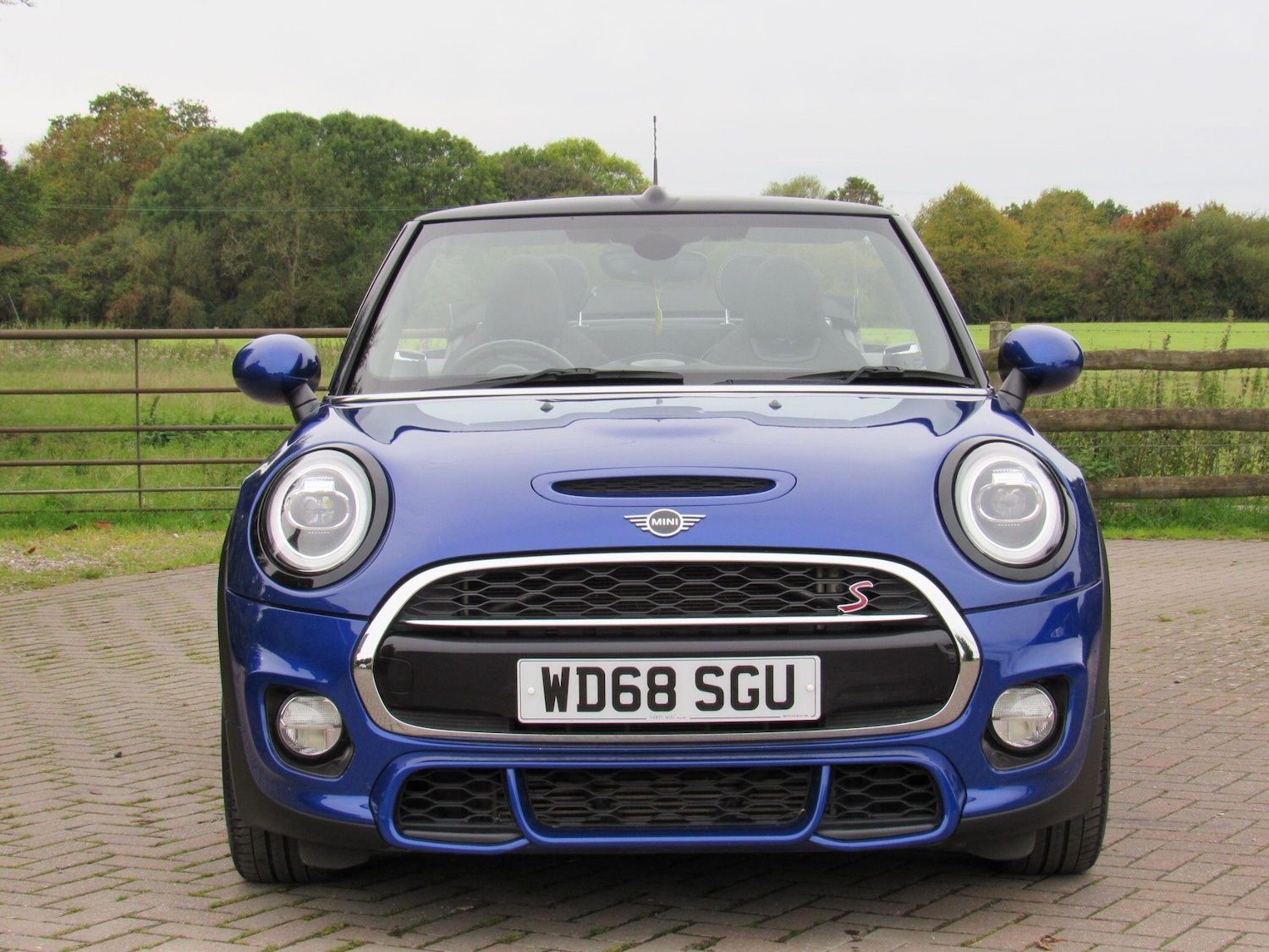 Used MINI Convertible 2018 for sale - 76982837: Photo 36