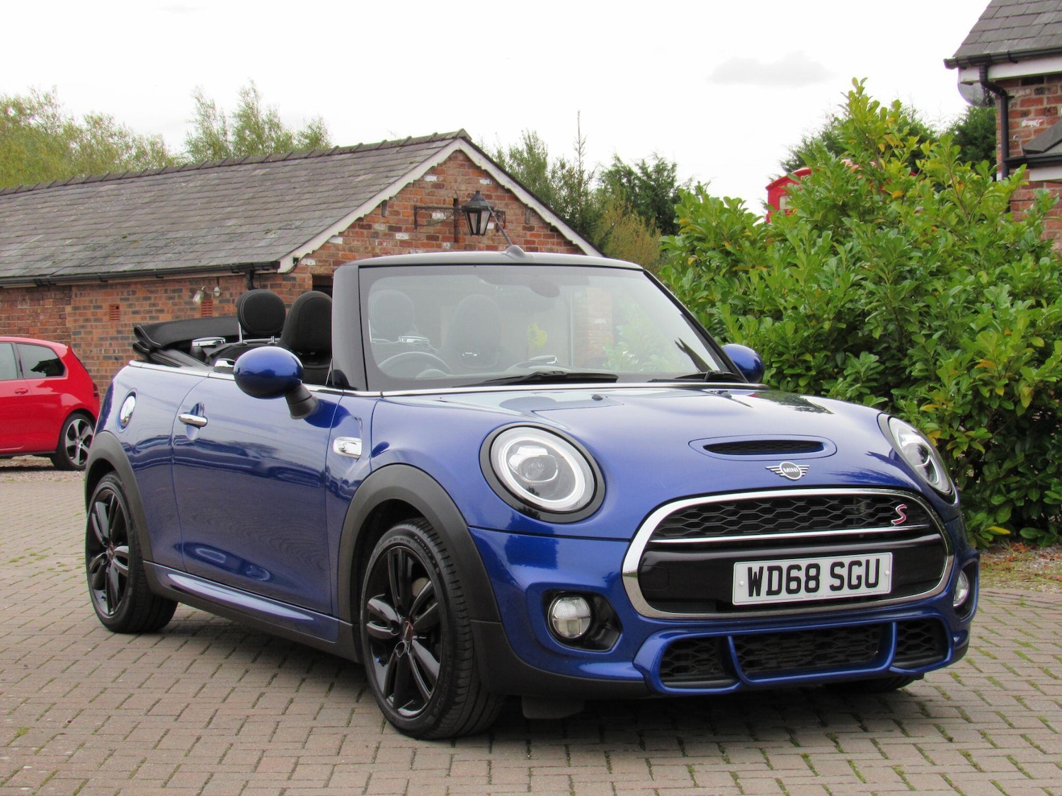 Used MINI Convertible 2018 for sale - 76982837: Photo 44