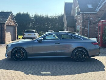 Used Mercedes-Benz E Class 2017 for sale - 77737577: Photo