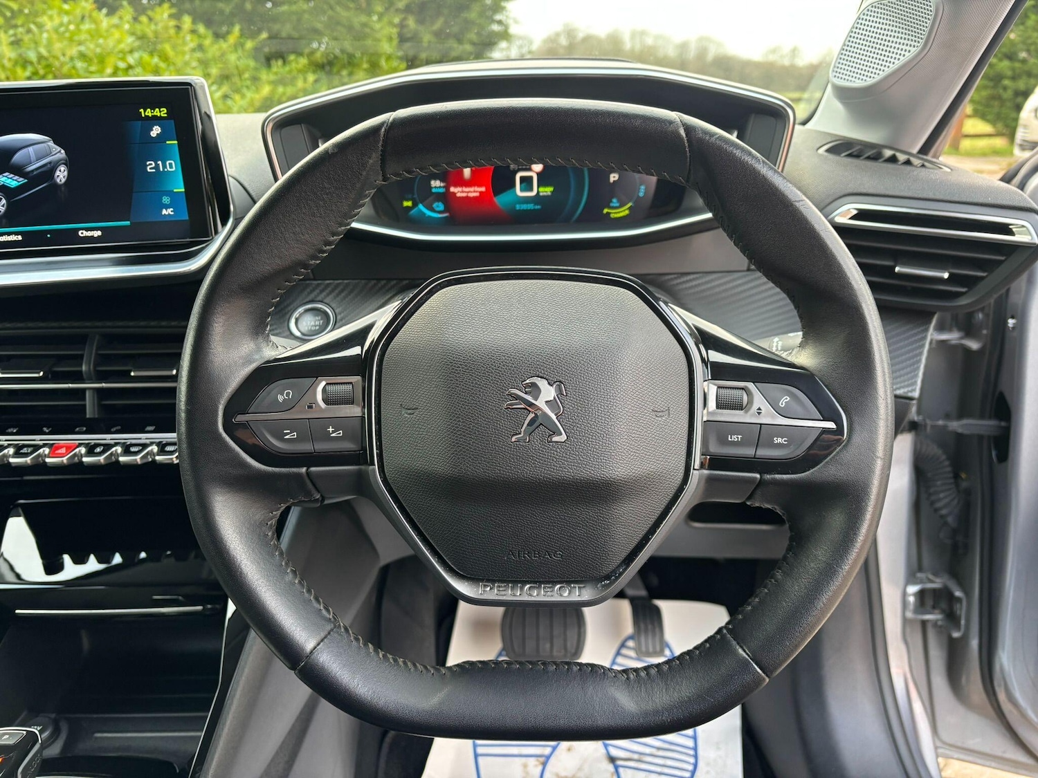 Used Peugeot E-208 for sale - 77411930: Photo 24