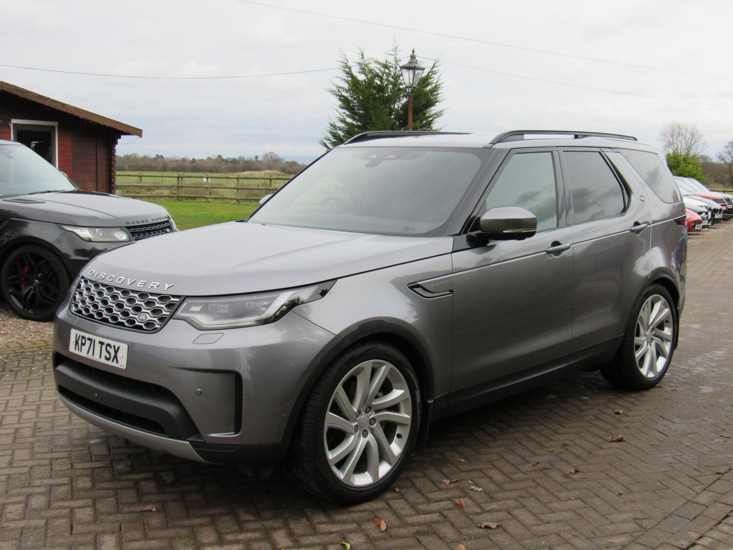 Used Land Rover Discovery 2022 for sale - 76982847: Photo 16