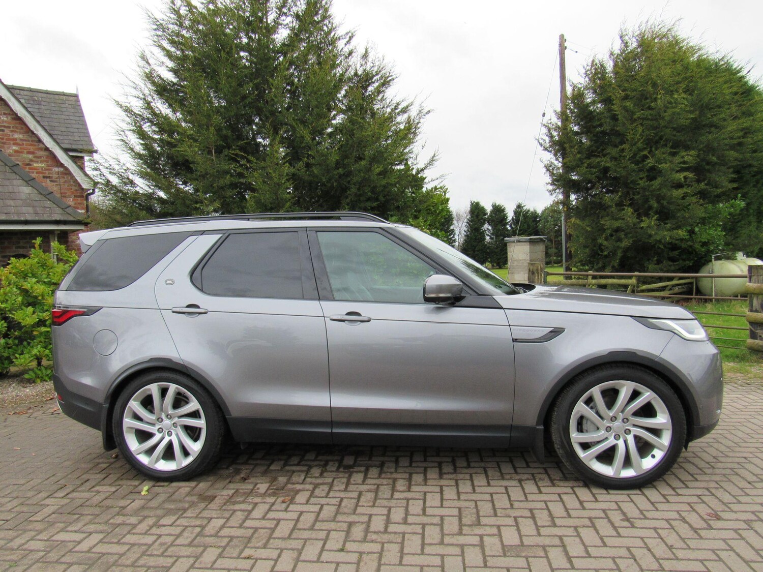 Used Land Rover Discovery 2022 for sale - 76982847: Photo 18