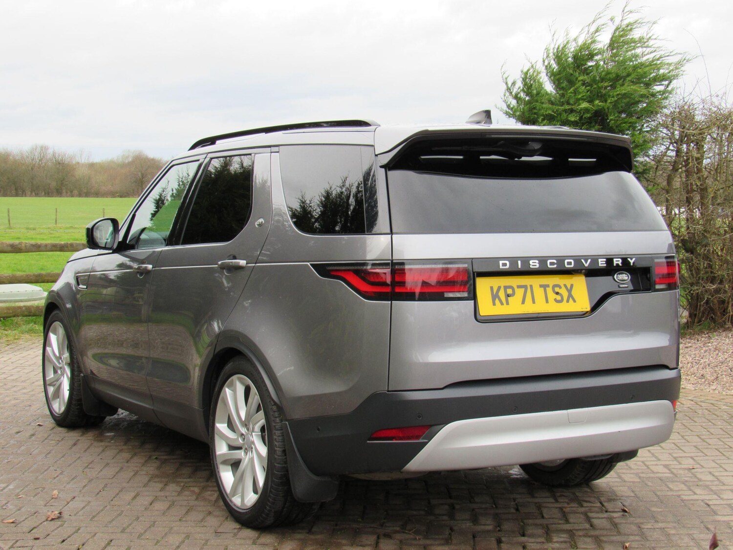 Used Land Rover Discovery 2022 for sale - 76982847: Photo 19
