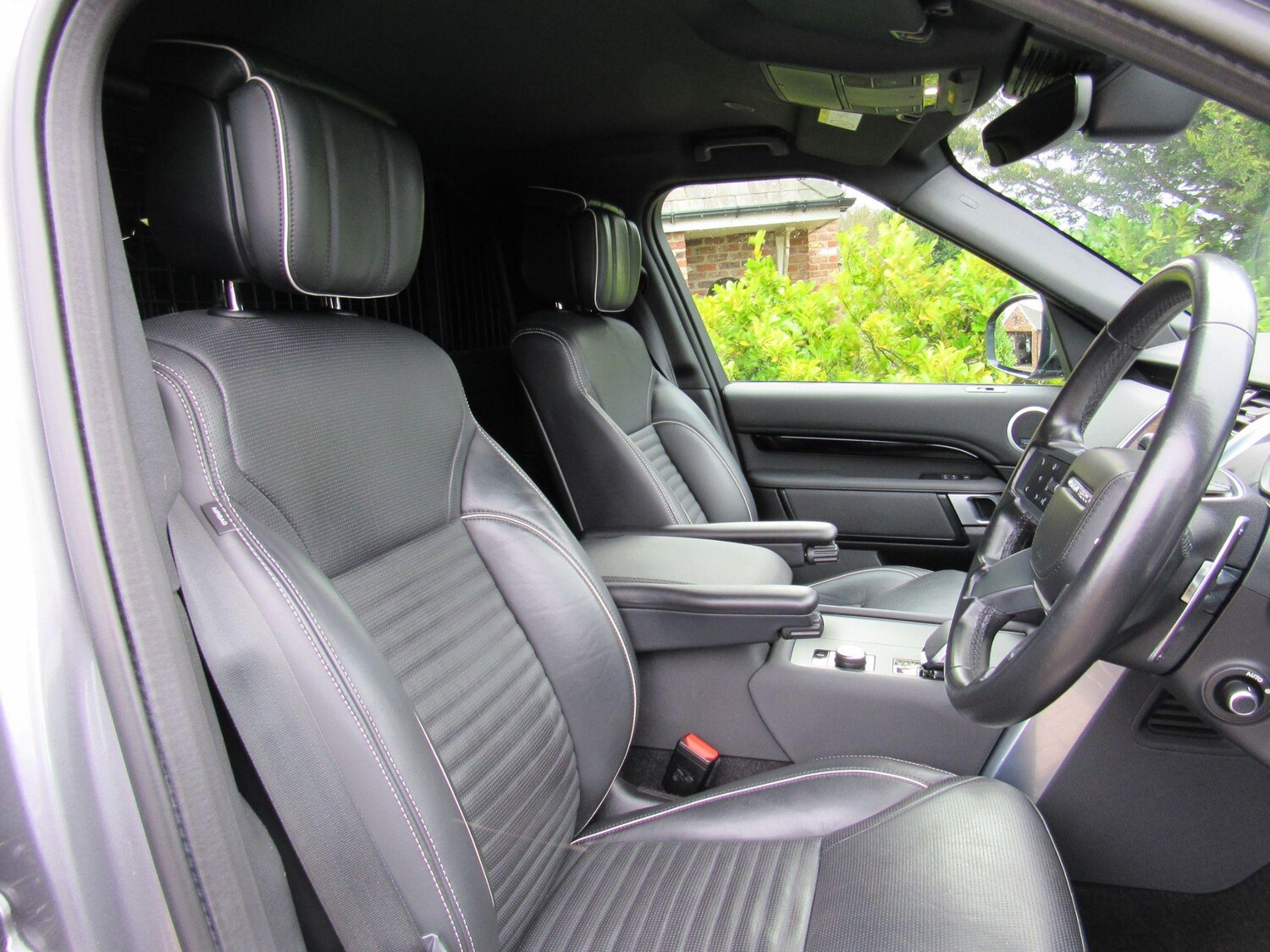 Used Land Rover Discovery 2022 for sale - 76982847: Photo 21