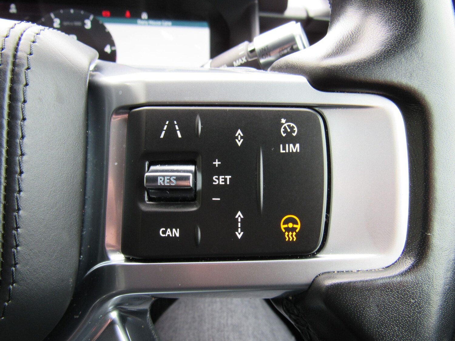 Used Land Rover Discovery 2022 for sale - 76982847: Photo 30