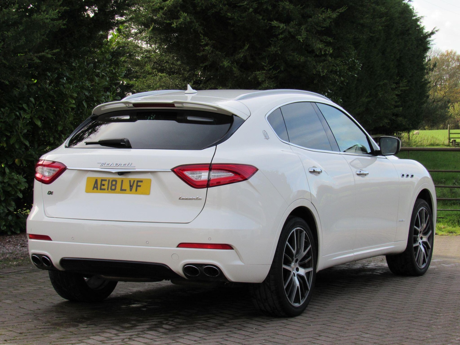Used Maserati Levante 2018 for sale - 76982853: Photo 2