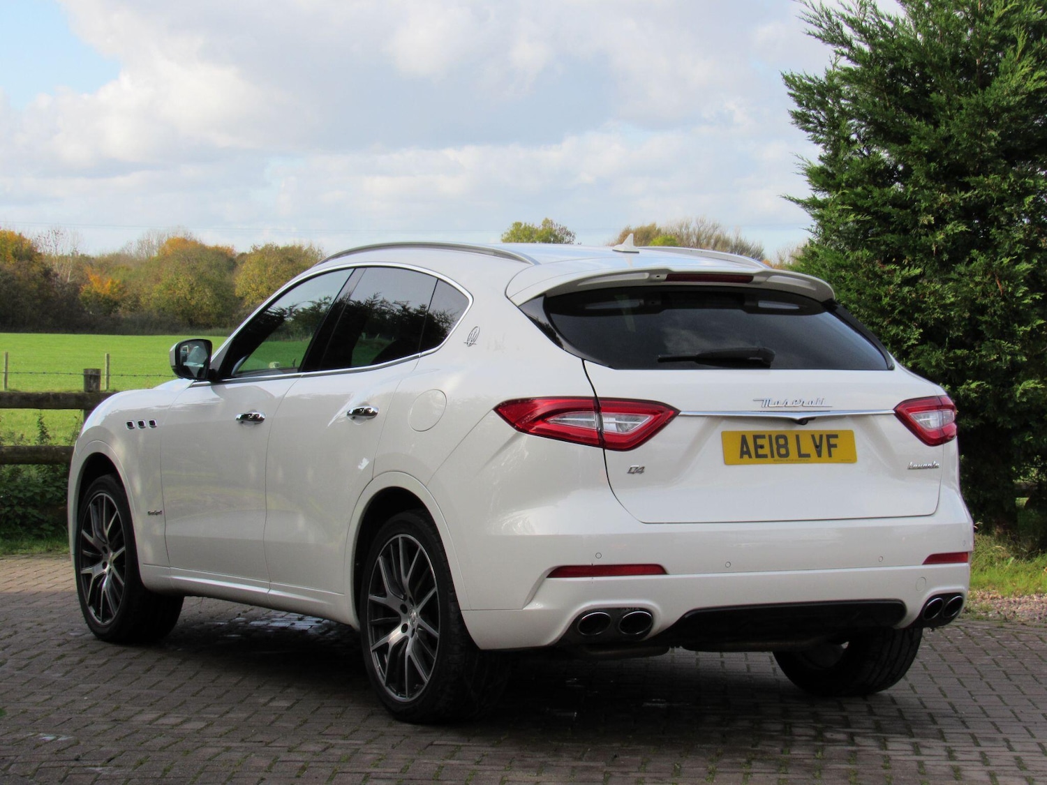 Used Maserati Levante 2018 for sale - 76982853: Photo 3