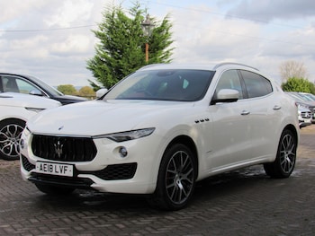 Used Maserati Levante 2018 for sale - 76982853: Photo