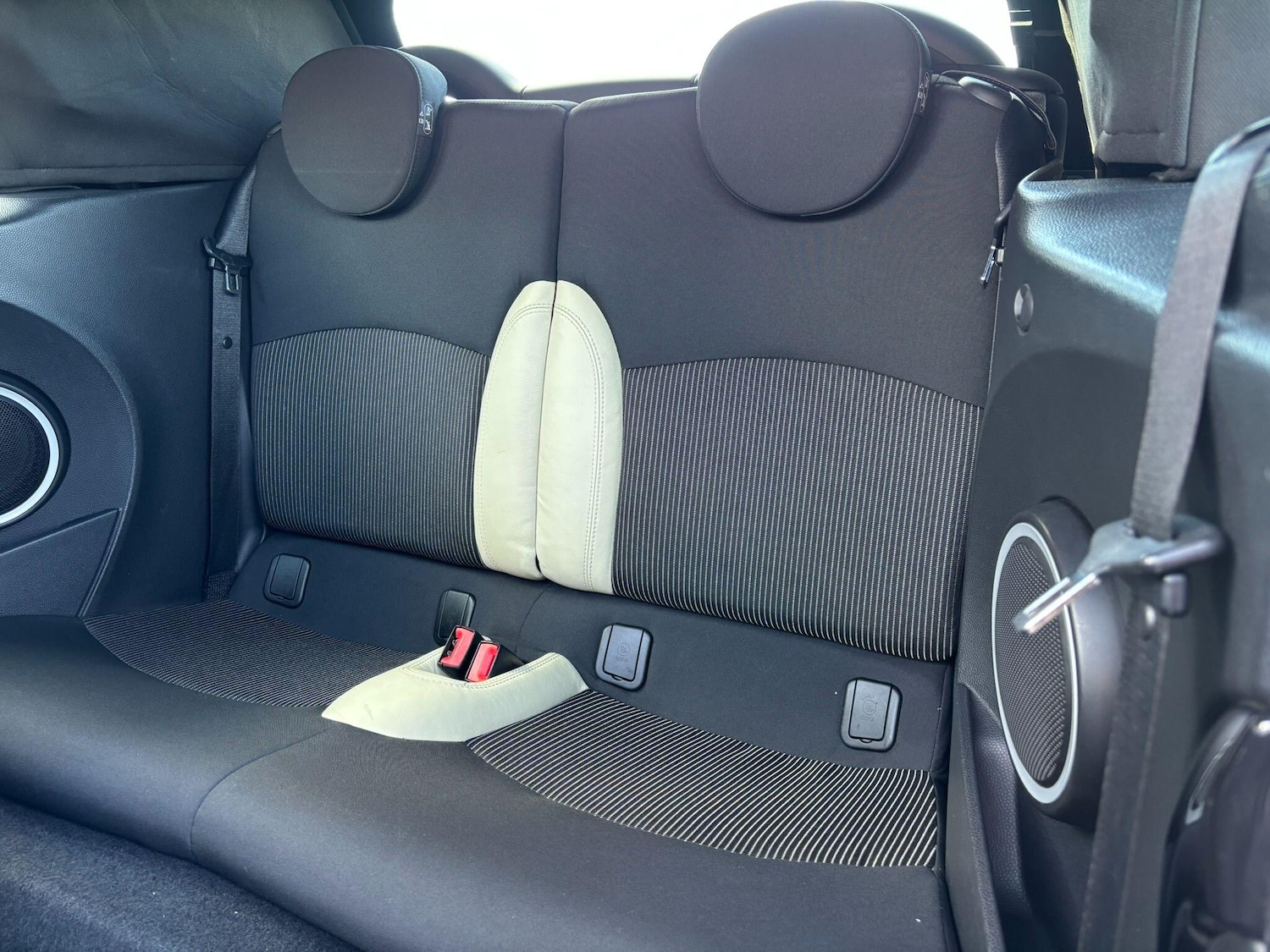 Used MINI Convertible 2010 for sale - 77723689: Photo 11