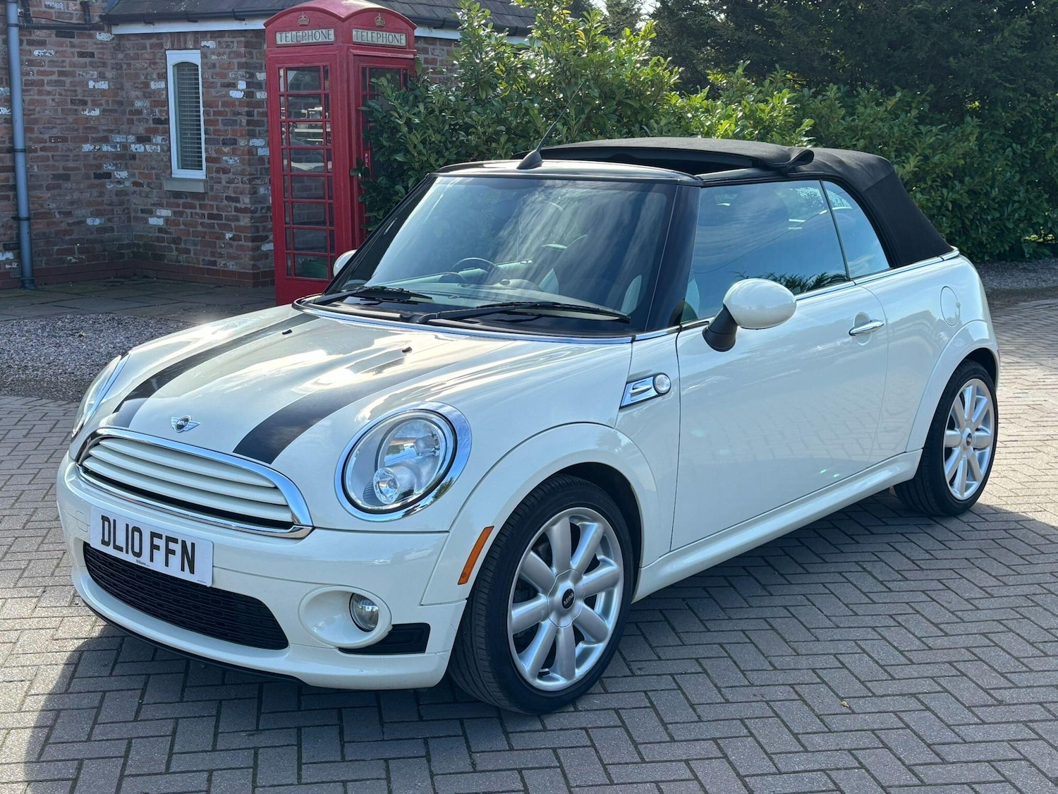 Used MINI Convertible 2010 for sale - 77723689: Photo 20