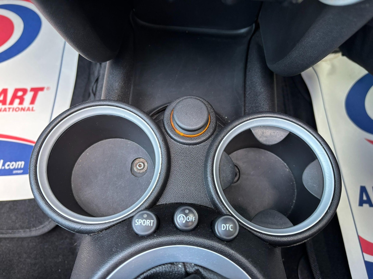 Used MINI Convertible 2010 for sale - 77723689: Photo 29