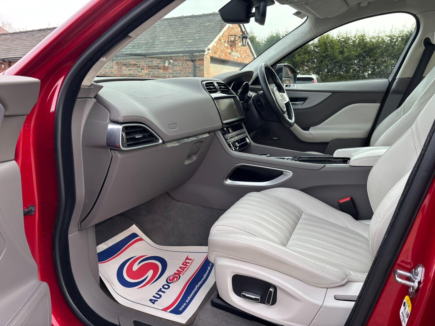 Used Jaguar F-Pace 2019 for sale - 77586352: Photo 10