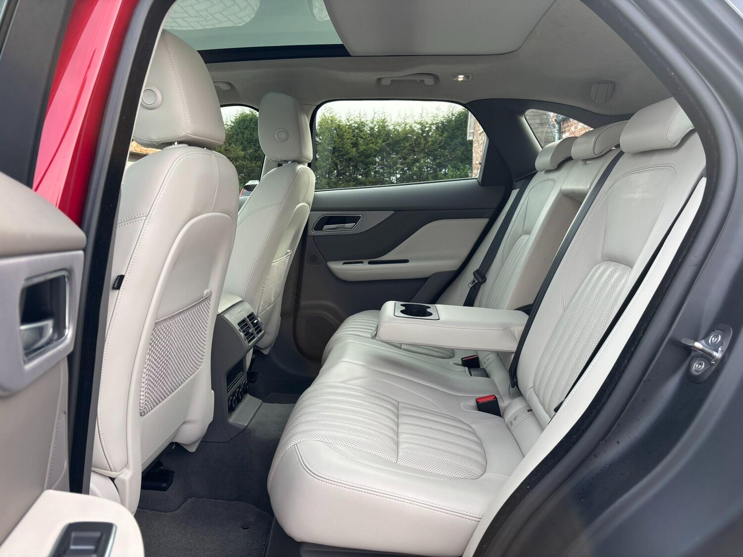 Used Jaguar F-Pace 2019 for sale - 77586352: Photo 13