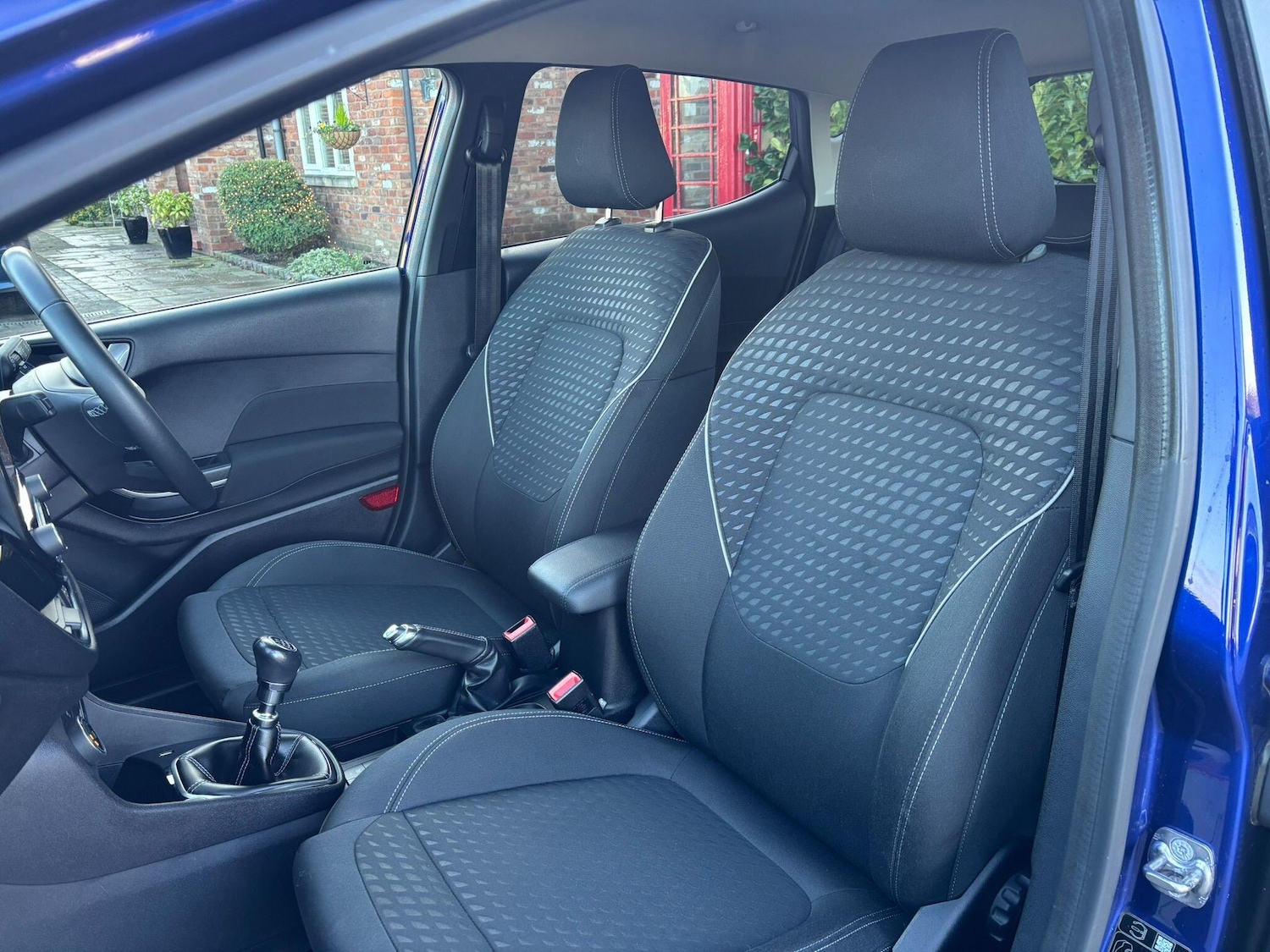 Used Ford Fiesta 2017 for sale - 76982860: Photo 11