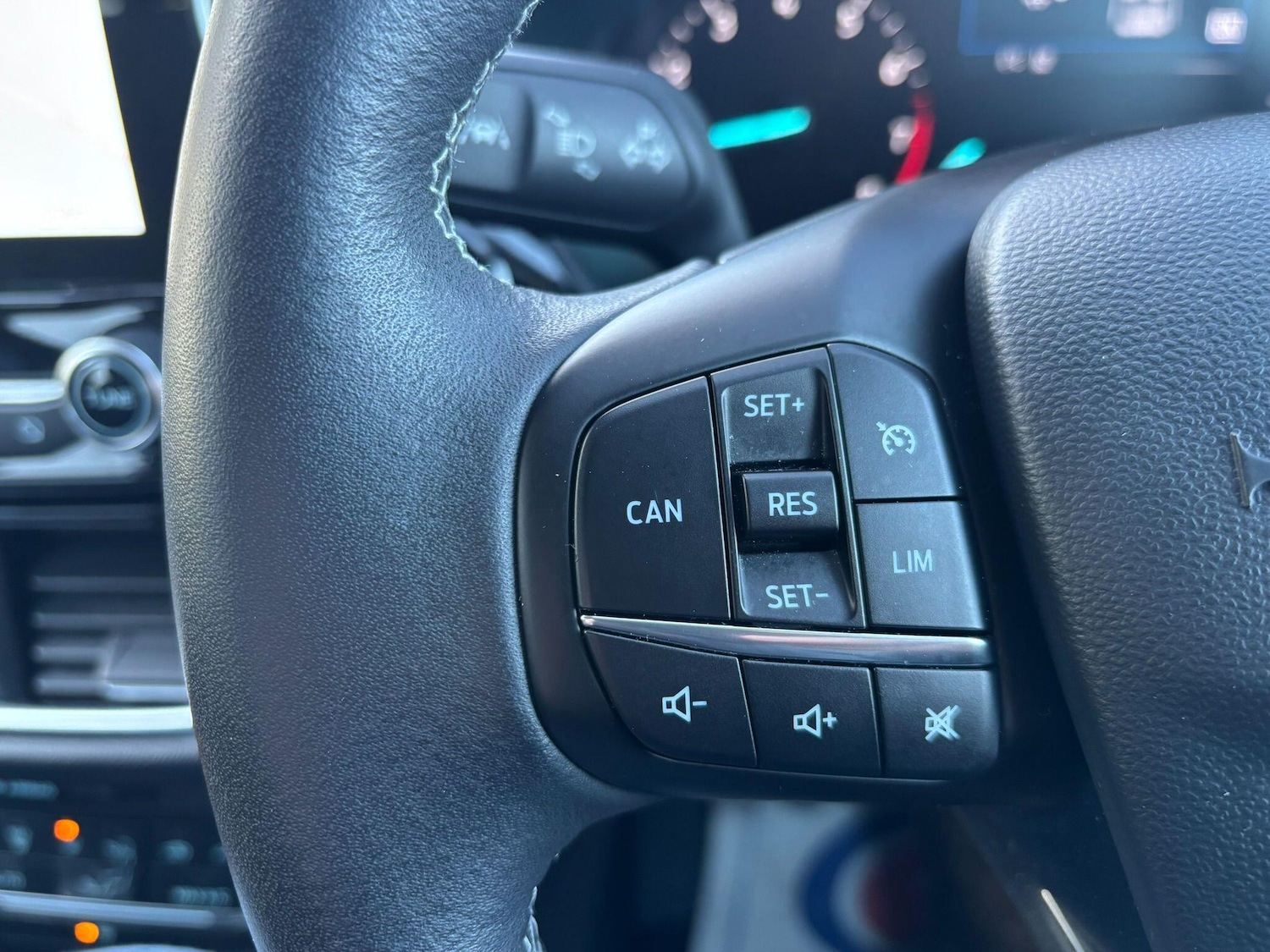 Used Ford Fiesta 2017 for sale - 76982860: Photo 29