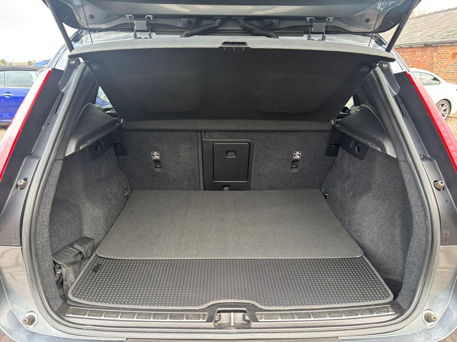 Used Volvo XC40 2018 for sale - 77496207: Photo 28