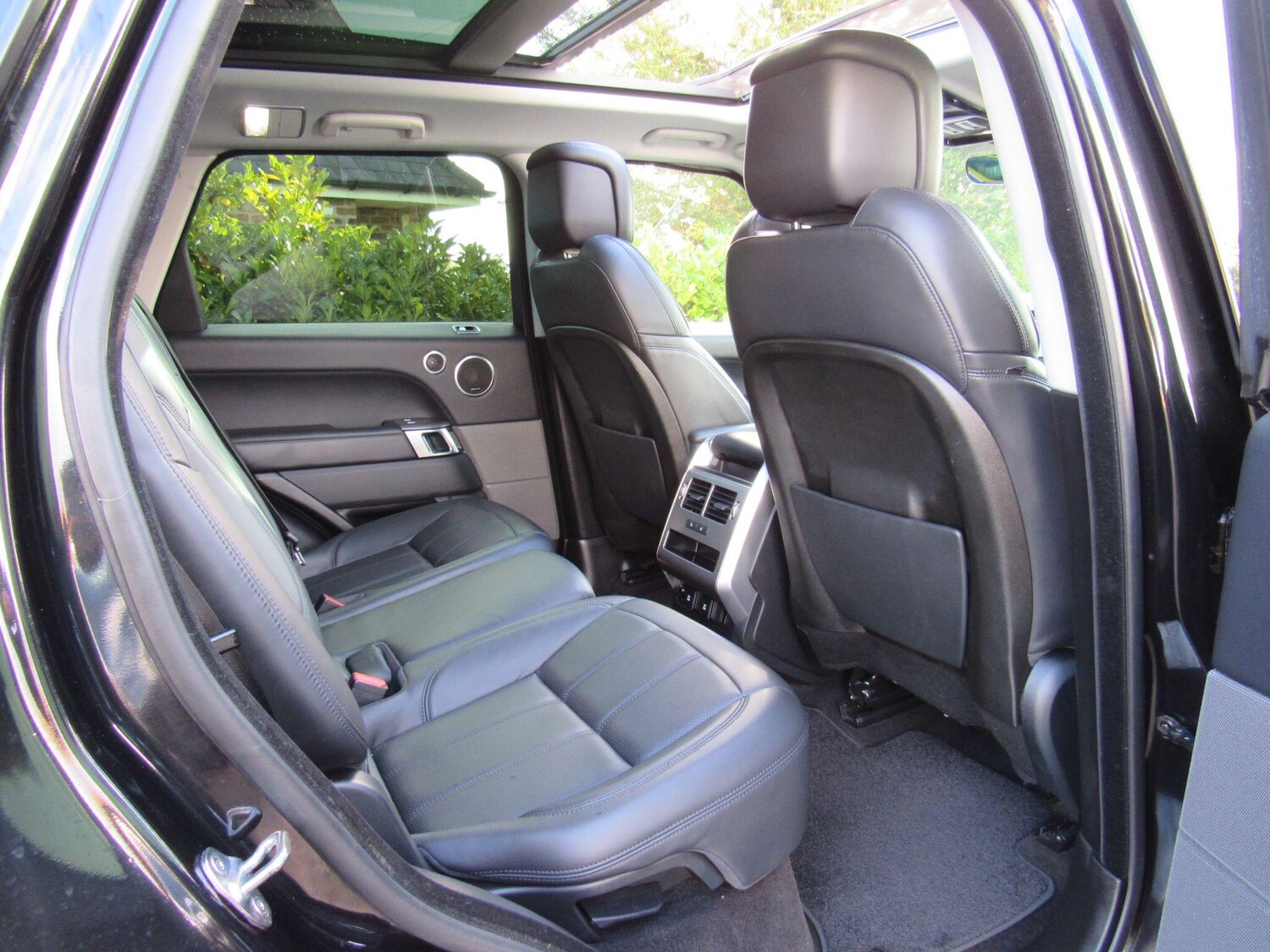 Used Land Rover Range Rover Sport 2018 for sale - 76982852: Photo 16