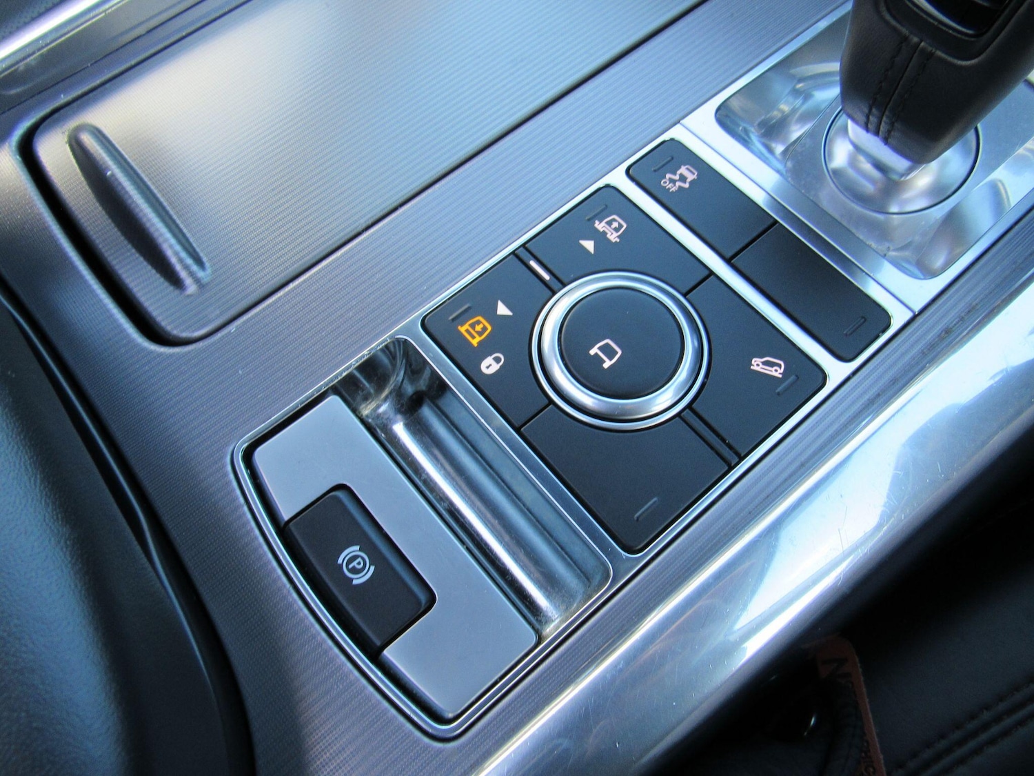 Used Land Rover Range Rover Sport 2018 for sale - 76982852: Photo 31