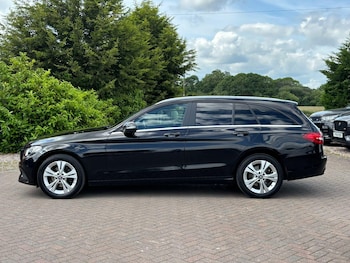 Used Mercedes-Benz C Class 2017 for sale - 78923276: Photo