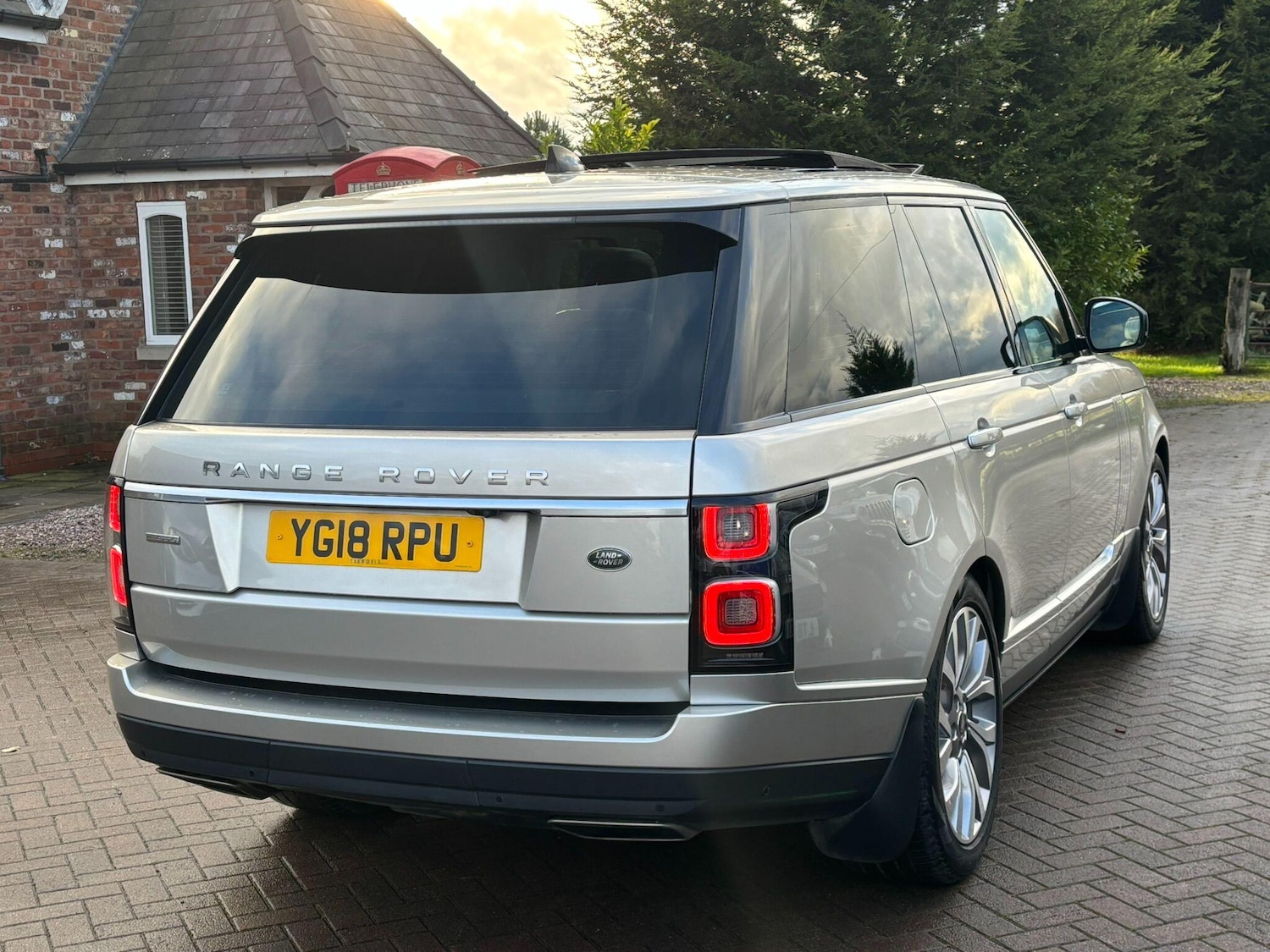 Used Land Rover Range Rover 2018 for sale - 76982857: Photo 17