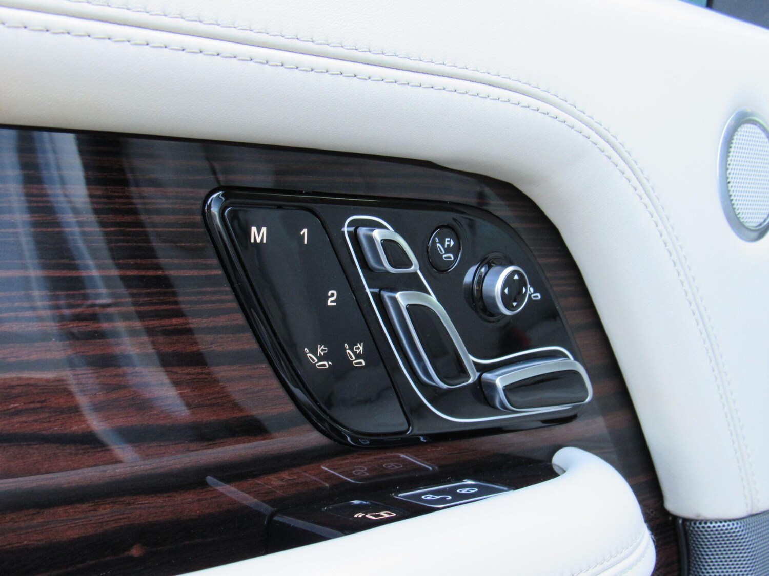 Used Land Rover Range Rover 2018 for sale - 76982857: Photo 39