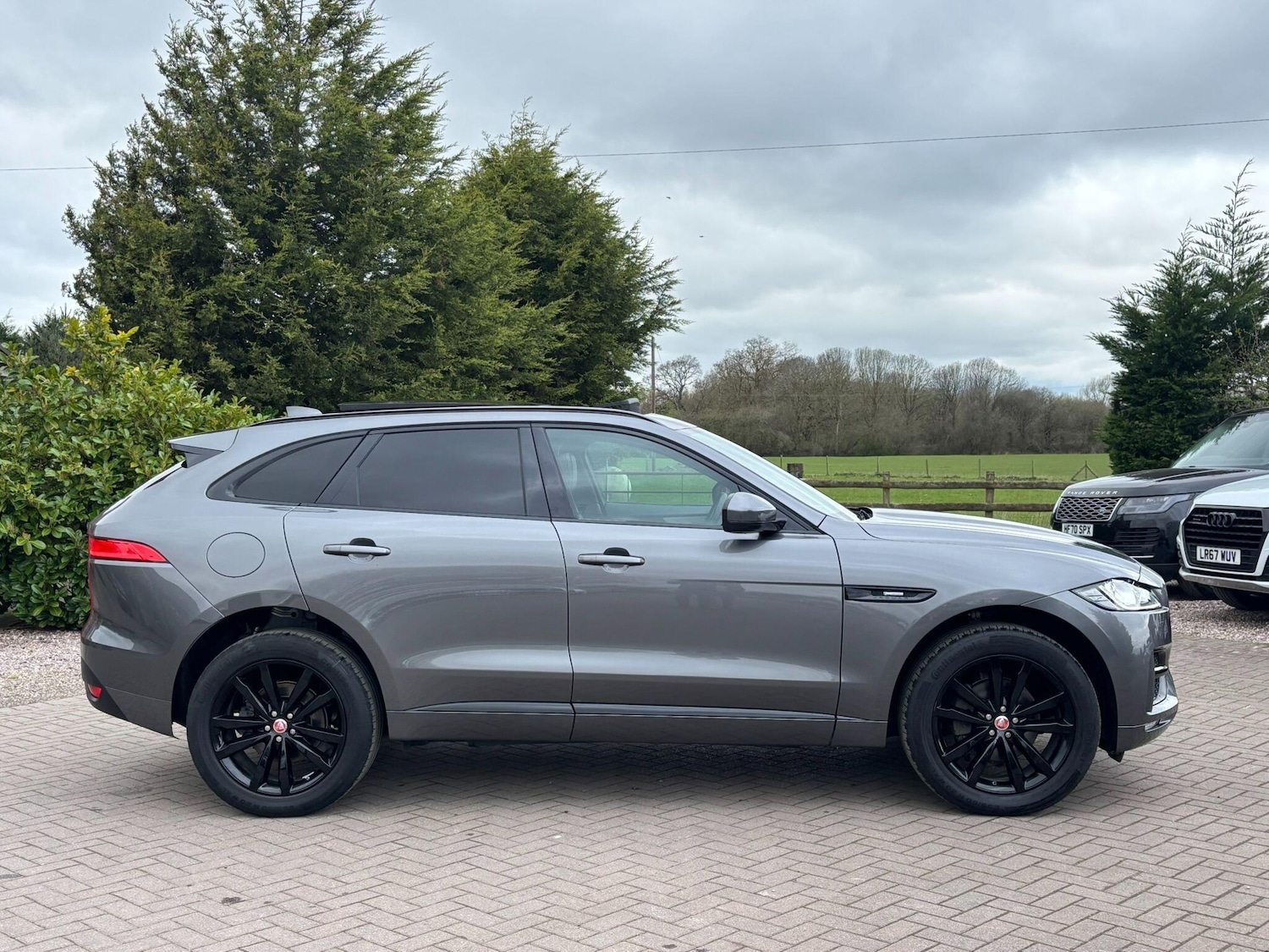 Used Jaguar F-Pace 2019 for sale - 78007850: Photo 3