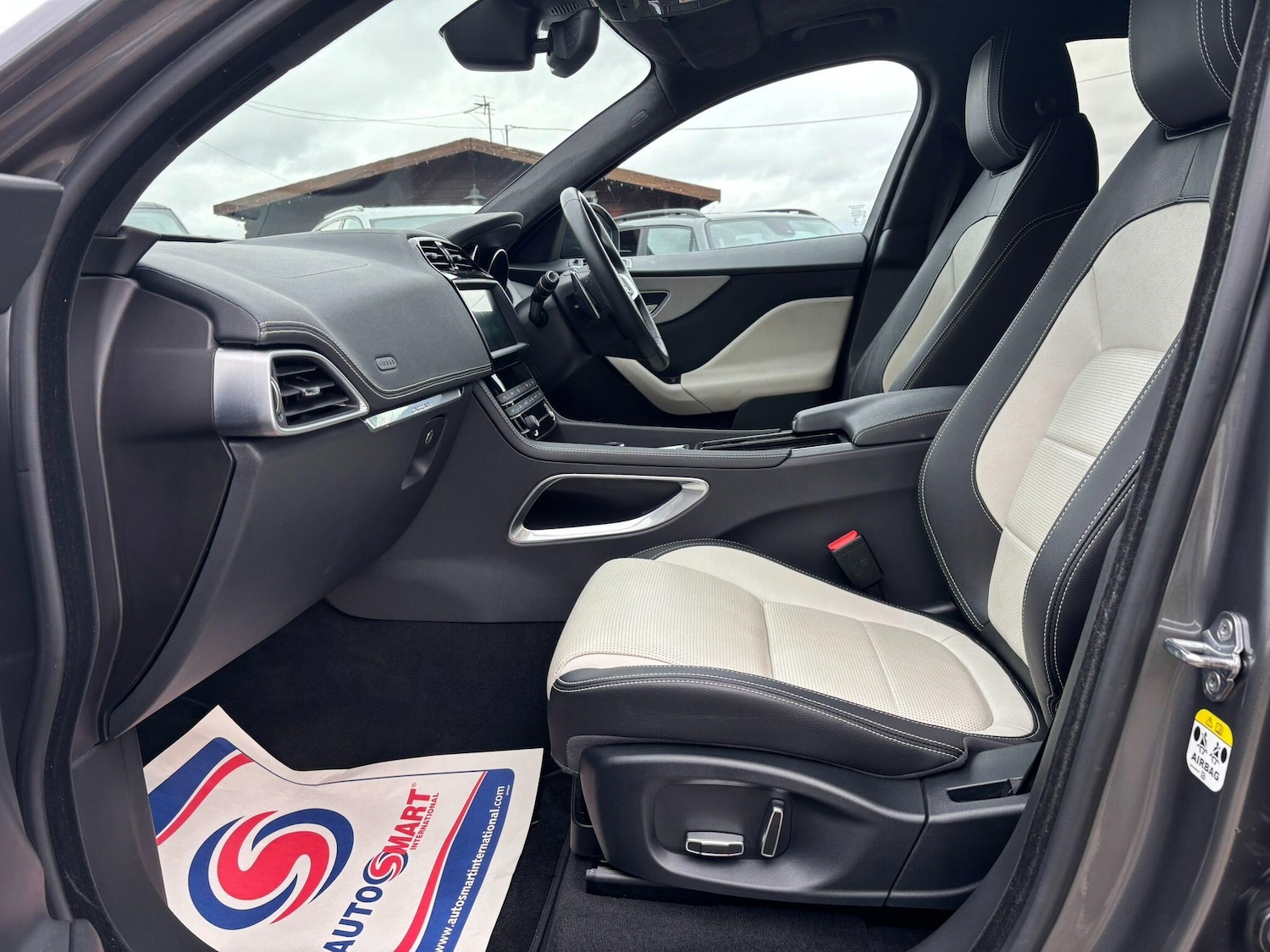 Used Jaguar F-Pace 2019 for sale - 78007850: Photo 8