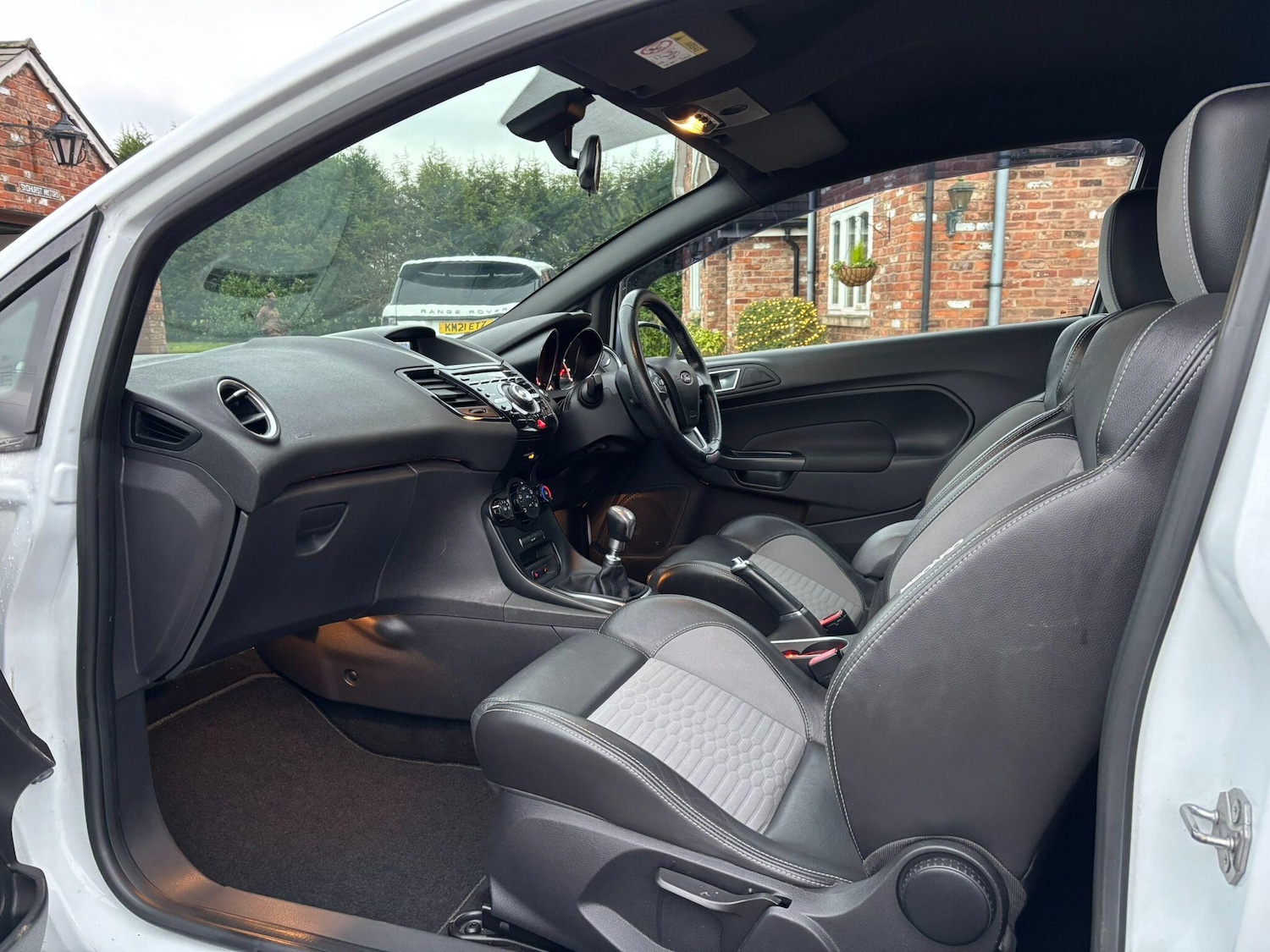 Used Ford Fiesta 2014 for sale - 77478879: Photo 12