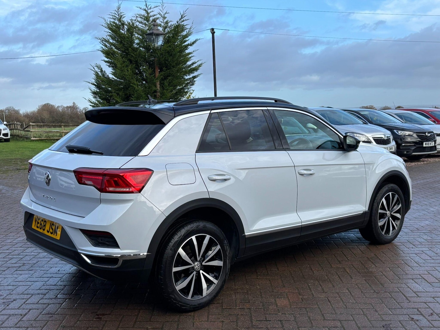 Used Volkswagen T-Roc 2018 for sale - 76982839: Photo 17