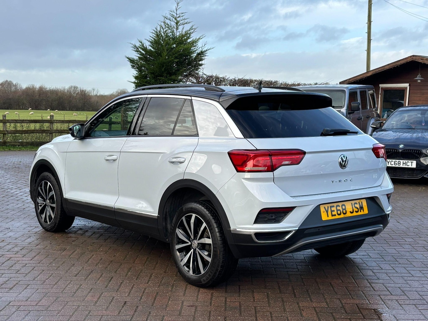 Used Volkswagen T-Roc 2018 for sale - 76982839: Photo 22