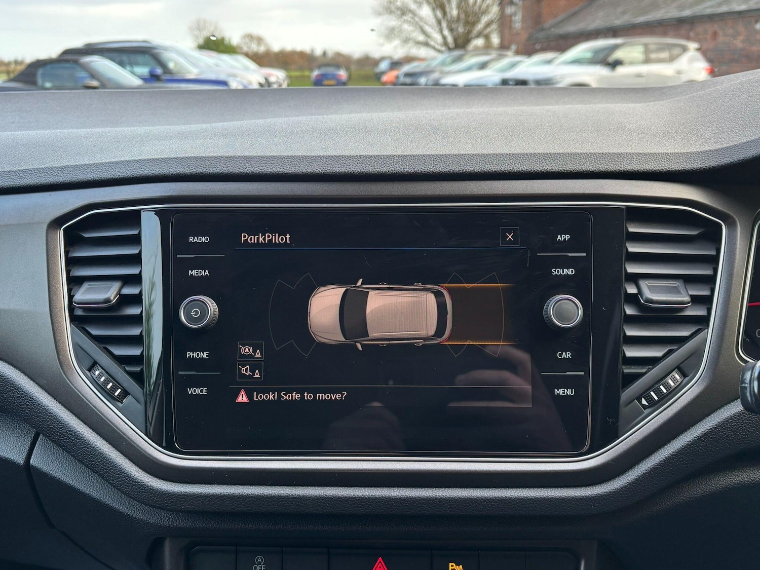 Used Volkswagen T-Roc 2018 for sale - 76982839: Photo 34