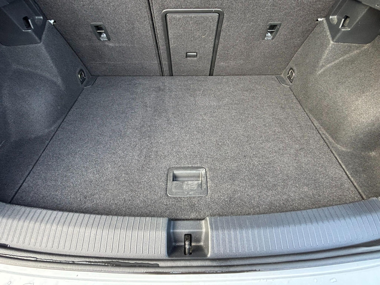 Used Volkswagen T-Roc 2018 for sale - 76982839: Photo 41