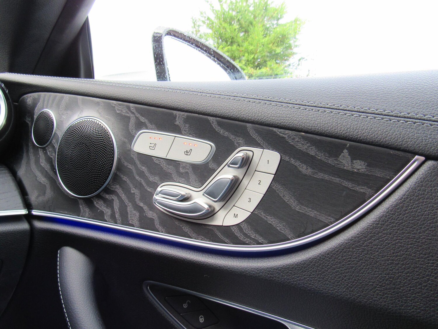 Used Mercedes-Benz E Class 2018 for sale - 76982845: Photo 32