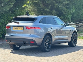 Used Jaguar F-Pace 2019 for sale - 79564965: Photo