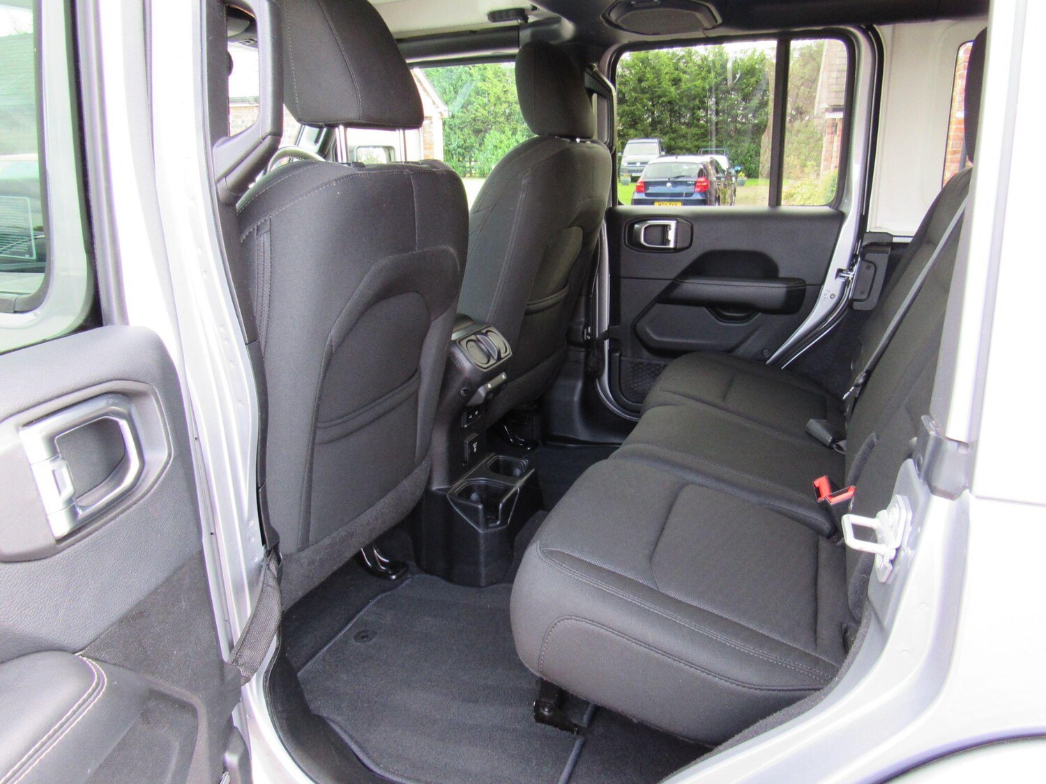 Used Jeep Wrangler 2019 for sale - 76982861: Photo 16