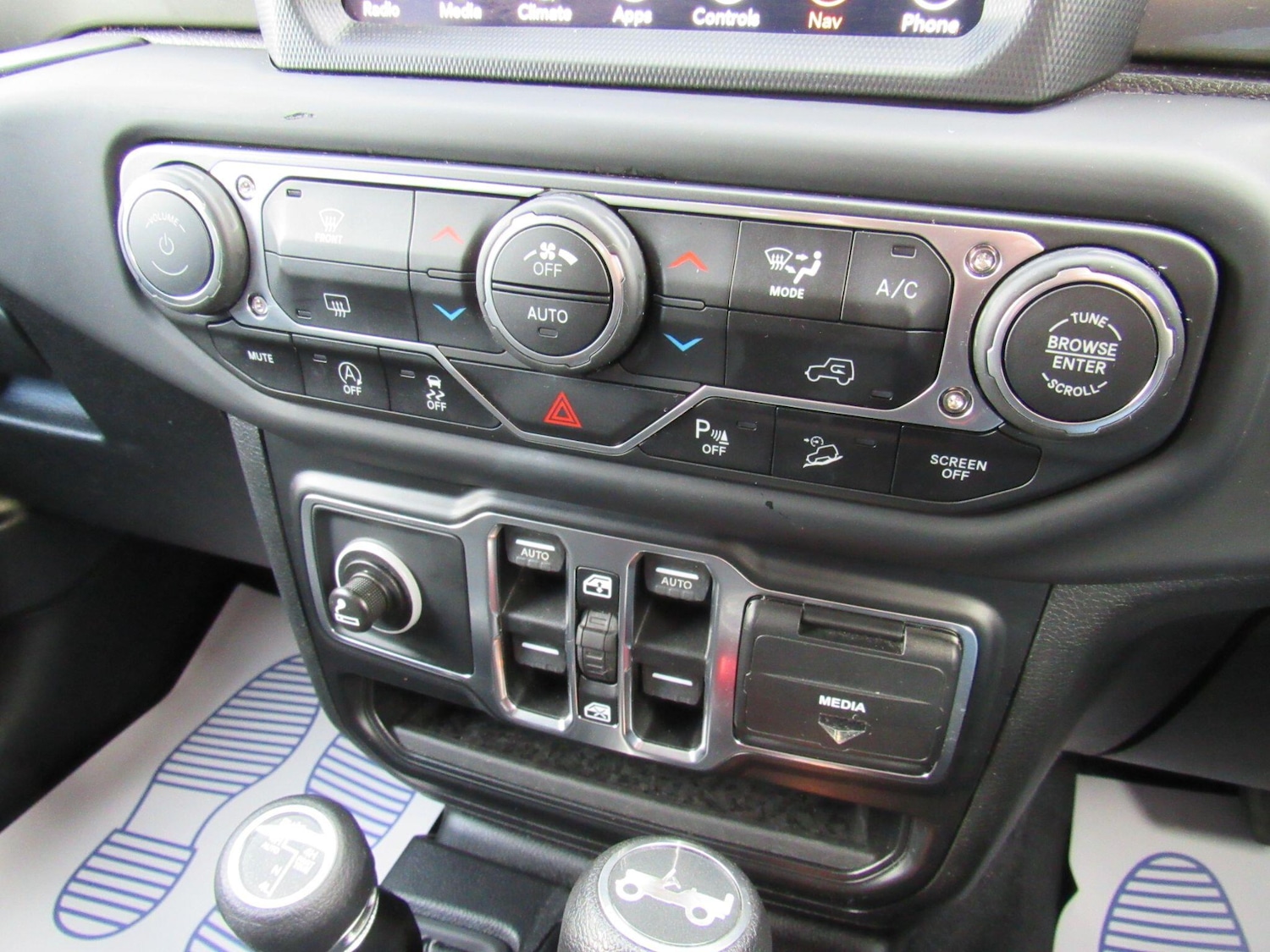 Used Jeep Wrangler 2019 for sale - 76982861: Photo 31