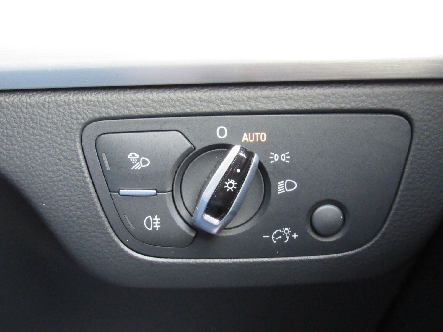 Used Audi Q5 2018 for sale - 76982848: Photo 53