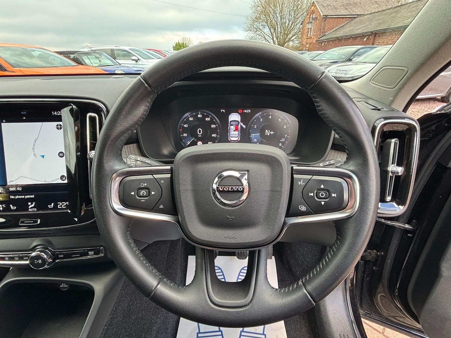 Used Volvo XC40 for sale - 77411231: Photo 23