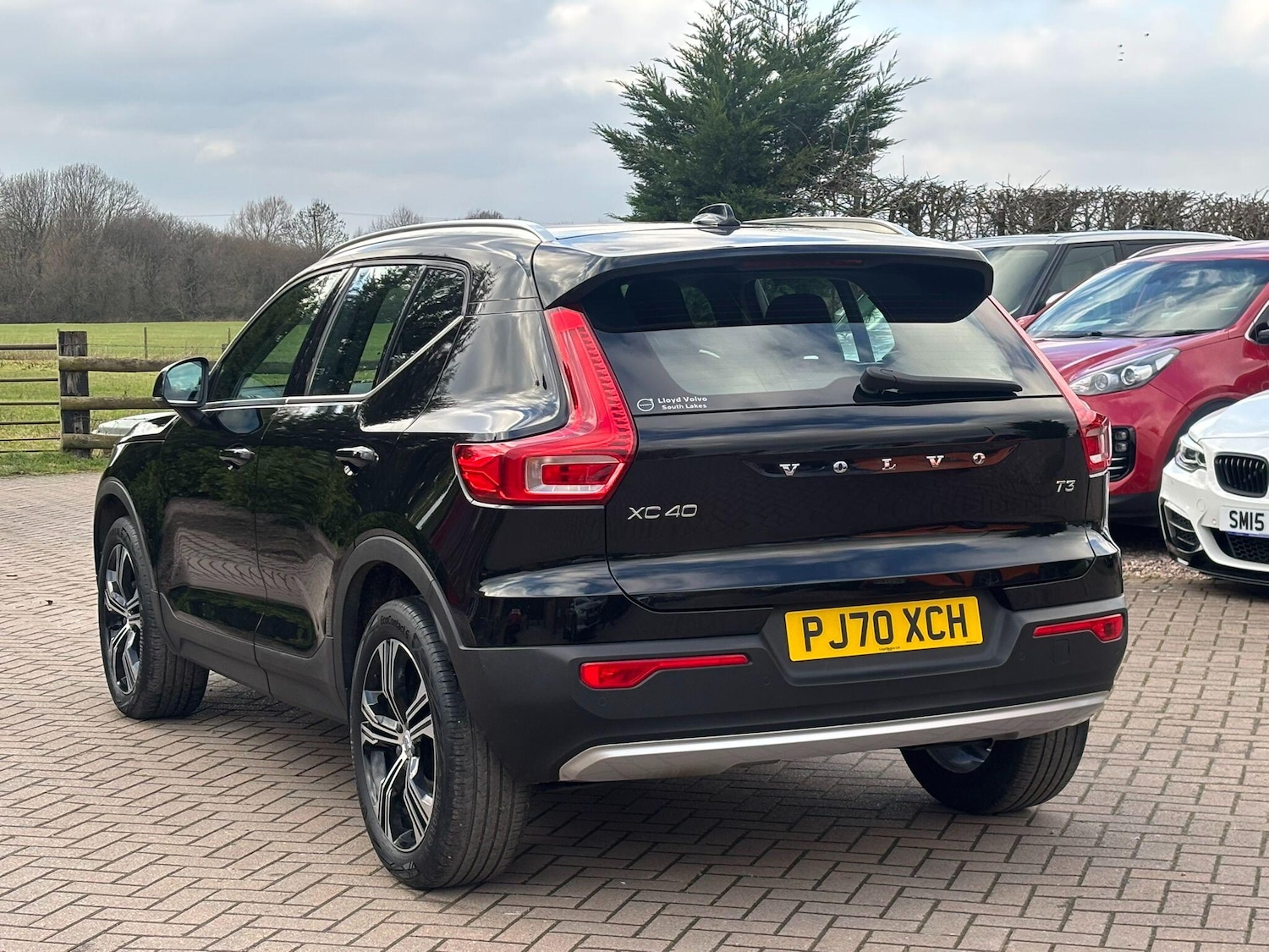 Used Volvo XC40 for sale - 77411231: Photo 4