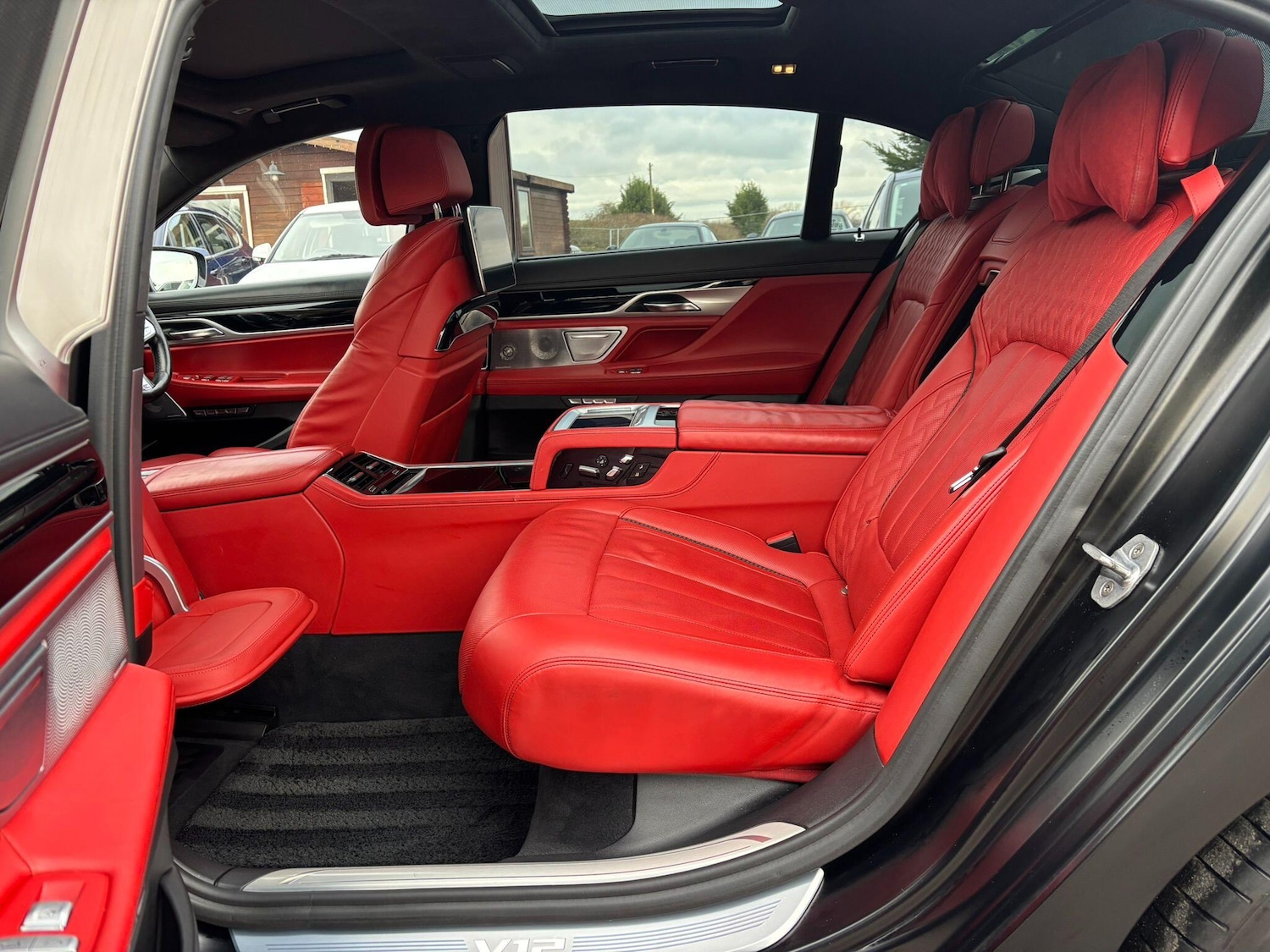 Used BMW 7 Series 2018 for sale - 77279888: Photo 12